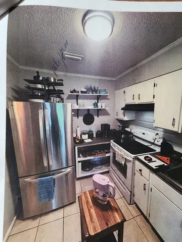 Existing kitchen before remodeling, view 4